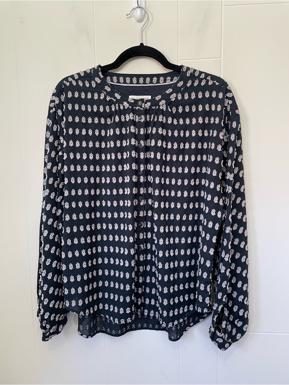 Pilcro Anthropologie Button Up Blouse Size Medium Textured Boho Chic Collarless